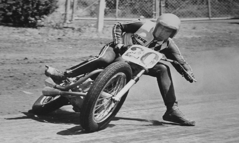 célèbre flat track pilote