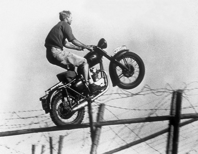 Saut moto : La Grande Évasion 