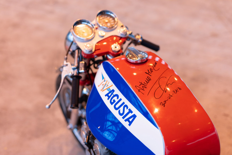 mv agusta : moto italienne