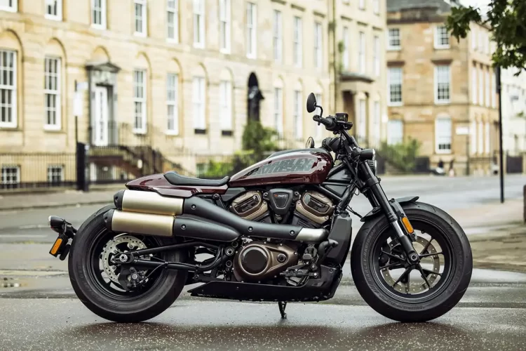 Sportster S