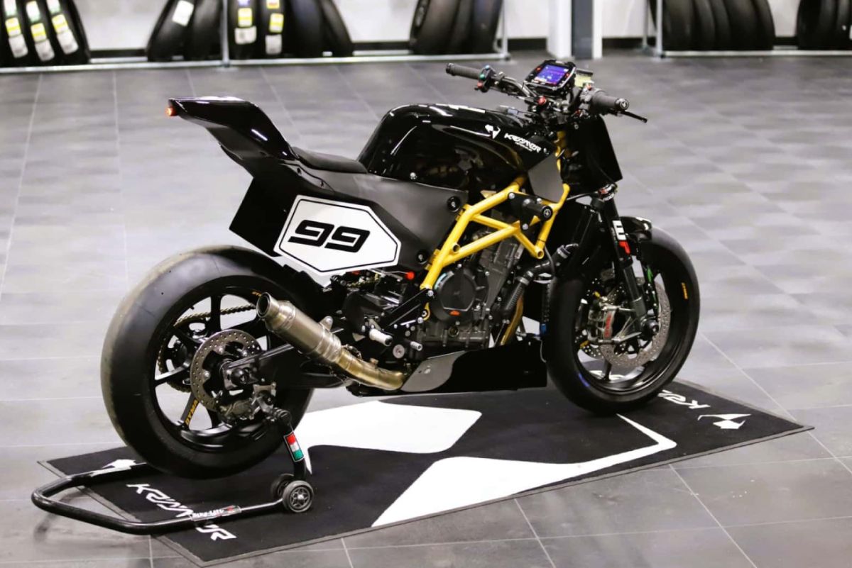 moto flat track