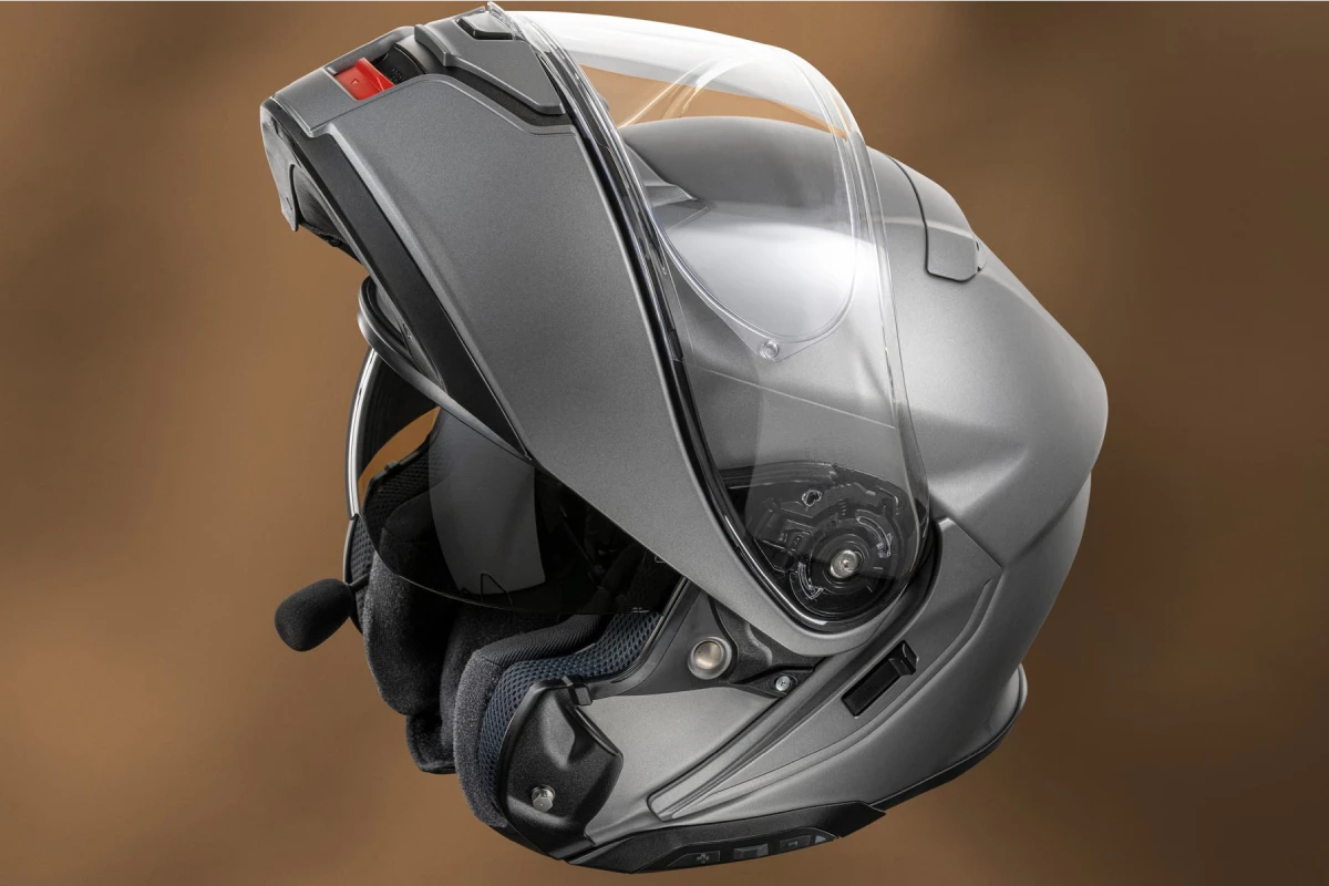 Shoei Neotec 3