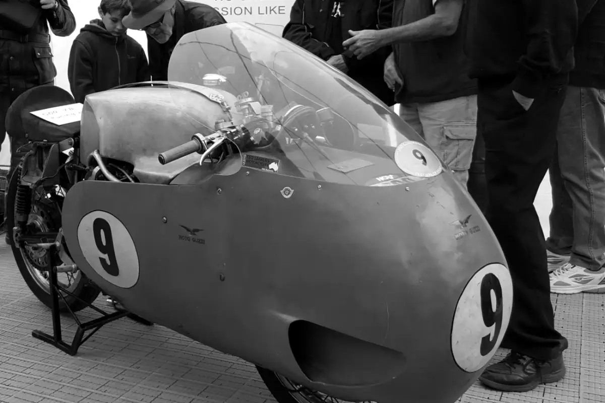 Moto Guzzi V8 Otto Cilindri