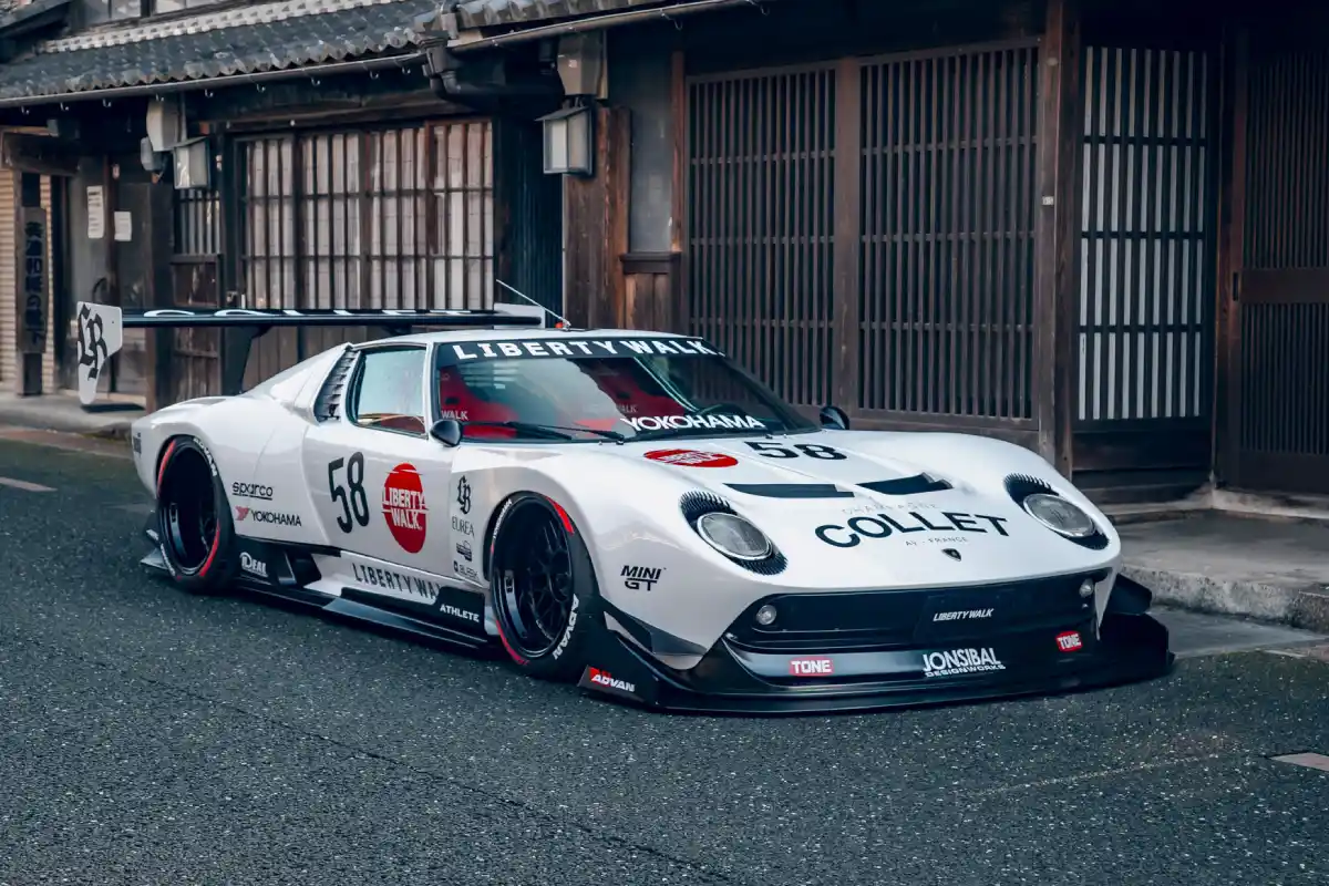 Liberty Walk Lamborghini Miura