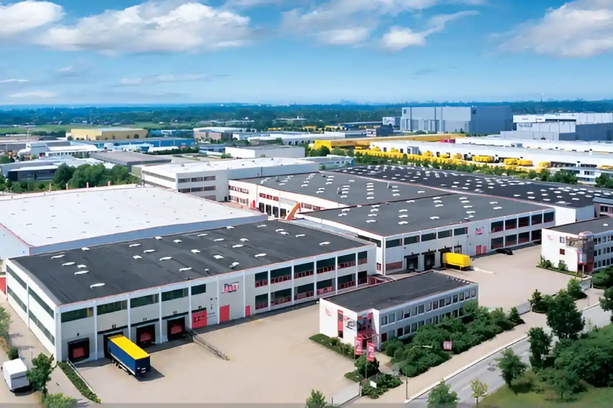centre logistique louismoto