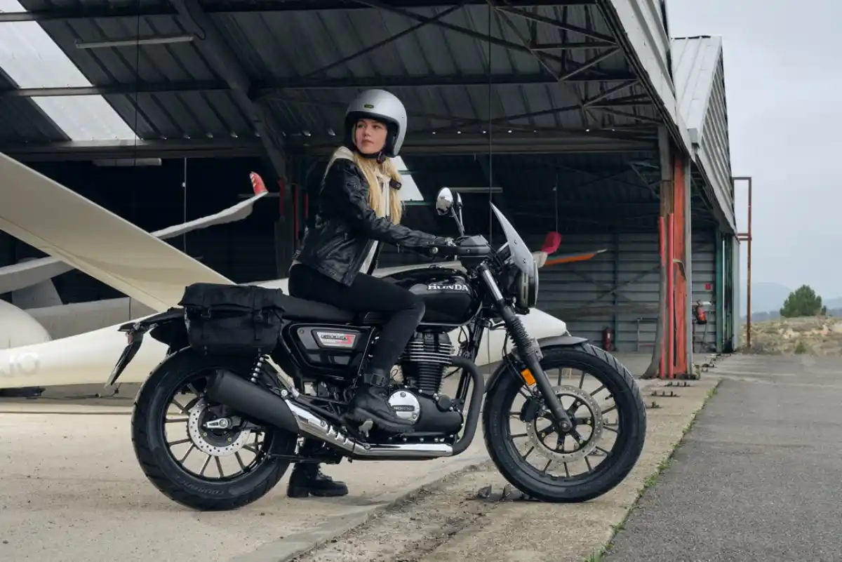 Honda GB350 : découvrez cette moto néo-rétro qui se prête à la customisation grâce à un monocylindre simple